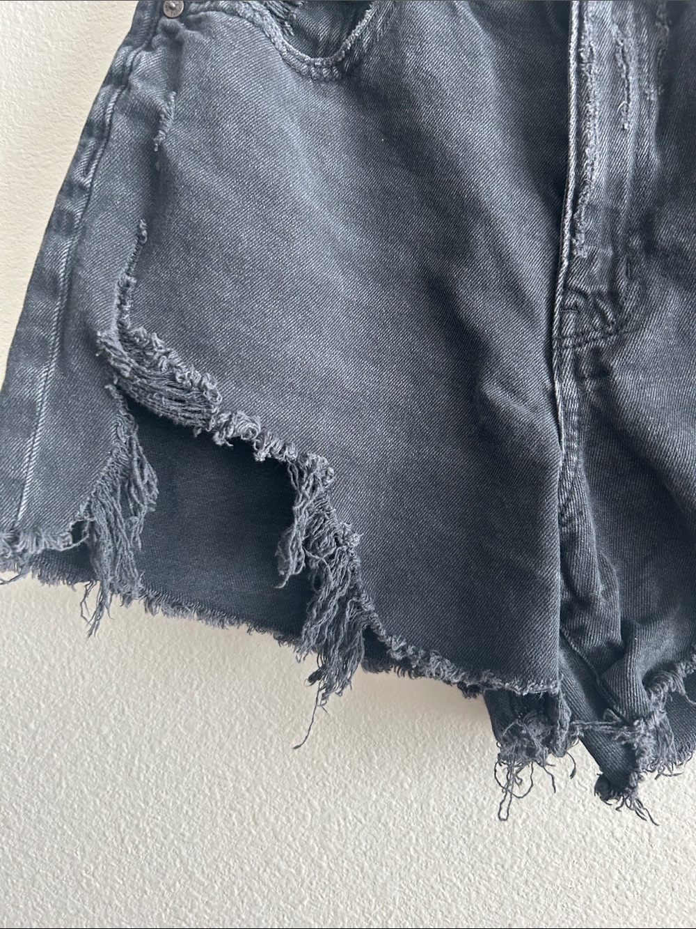 American Eagle Outfitters Black Distressed Frayed Hem Jean Shorts - Picture 4 of 12